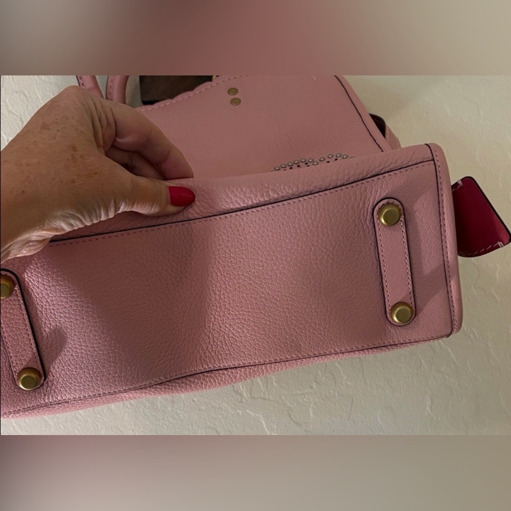 Coach 1941 Rogue 31 in Peony Pink With Roses & Rivets - Picture 5 of 12